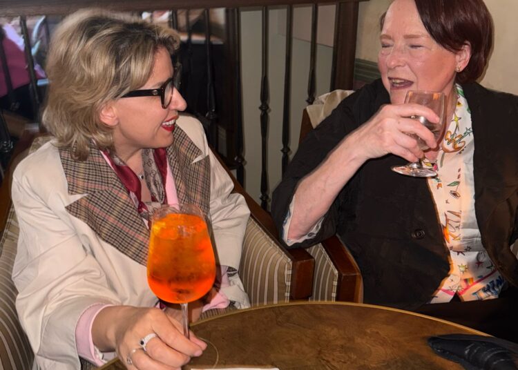 Çfarë i bëri bashkë Mirela Sulën dhe vjehrrën e Dua Lipës?