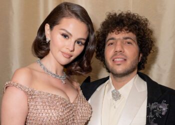 Benny Blanco tradhton Selena Gomez me shoqen e ngushtë? Historia që po bën namin në rrjet!