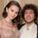 Benny Blanco tradhton Selena Gomez me shoqen e ngushtë? Historia që po bën namin në rrjet!
