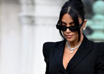 Vlera marramendëse e bizhuterive të Kim Kardashian në gjyqin e saj në Paris!