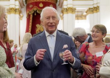 Mbreti Charles flet për betejën me kancerin dhe jep mesazhin e fortë