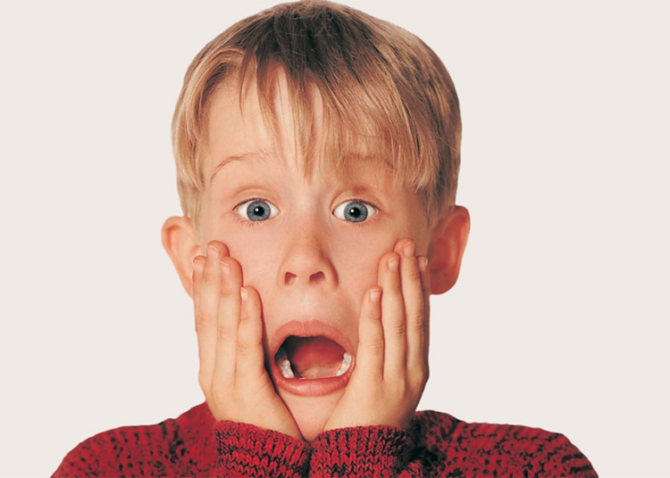 Gjërat më të çuditshme që bëjmë kur jemi vetëm, dhe askush nuk na sheh