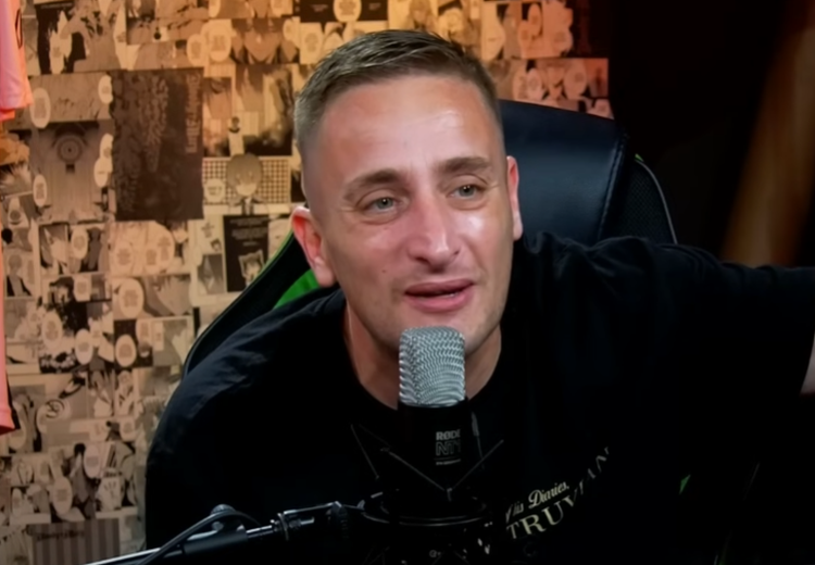 “Kapa mat dy ish-kolegë!”/Rezart Veleshnja flet për kohën kur ishte në “Portokalli”!