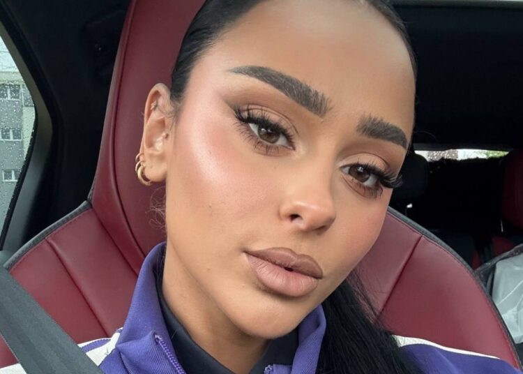 Çfarë e frymëzoi këngën “Jetë”? Egli Tako rrëfen për herë të parë