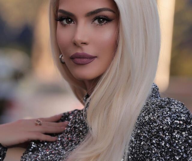 Marina na prezanton për herë të parë me portretin e Marget