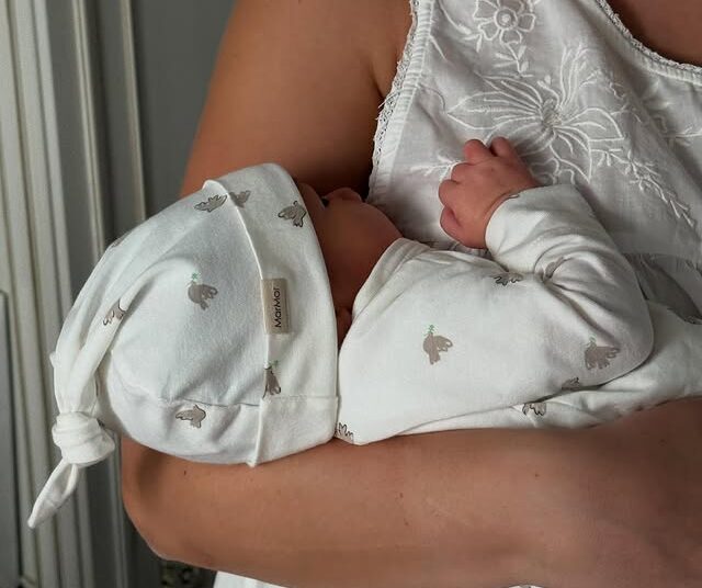 Moderatorja e njohur bëhet nënë për herë të dytë dhe ndan fotot e para të vogëlushes! 