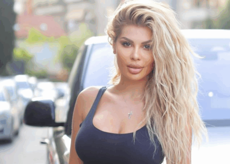 Kaq shumë s’keni parë kurrë! Luana e gjen çdo cep të vilës të mbuluar me 10,000 trëndafila!