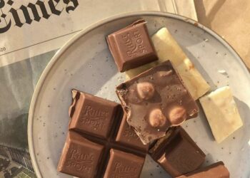 Ja sa çokollatë duhet të hani për të përmirësuar humorin, sipas shkencës! 