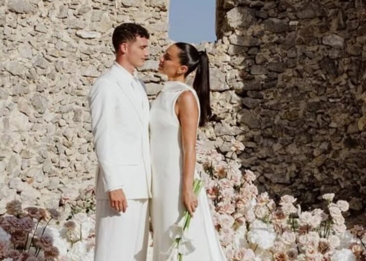 “Babi s’donte”, modelja shqiptare rrëfen për herë të parë historinë e dashurisë me Benjamin Pavard!