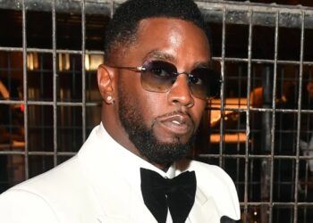 Ushqim burgu për ditëlindje! Ja çfarë i shërbyen Diddy-t në 56-vjetor