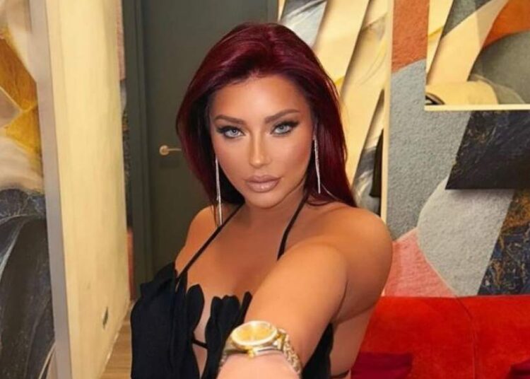 E lodhur nga komentet fyese, shpërthen Ronela Hajati: Pse jemi kaq të ligë?