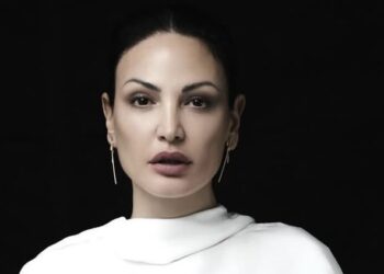 Bleona Qereti nuk mund të dukej më bukur se kaq në “Vogue”!