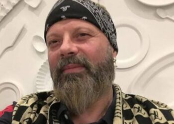 Djali i vogël i troket në derë pas 3 vitesh, rrëfimi prekës i Endri Priftit: Më iku truri kur…