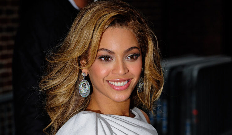Beyoncé hyn në klubin e miliarderëve dhe thyen një tjetër rekord historik