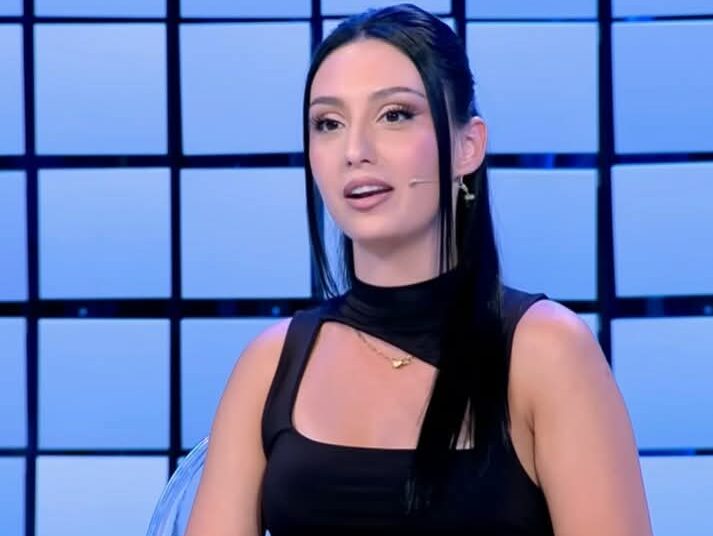 “Më ndoqën e më sakatuan shtëpinë”/Stelina bën rrëfimin tronditës në BBV