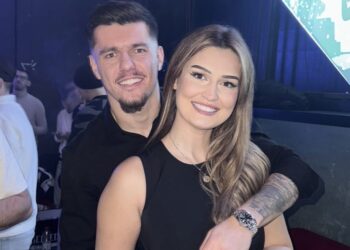 U bënë prindër pak ditë më parë, Vesa uron Mirlindin për 28-vjetorin!