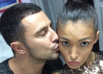 Kush e priste? Roberti dhe Nora kapen bashkë në një udhëtim për herë të parë pas divorcit