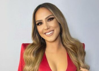 “Nuk isha gati”, Arbana rrëfen momentin kur mësoi për shtatzëninë nr.3: E dënova veten që u mërzita…