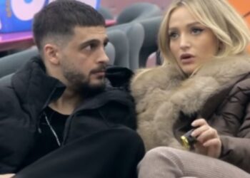 “Kur jam me të, jetoj”, çfarë po ndodh mes dyshes Selin-Dj Gimbo?