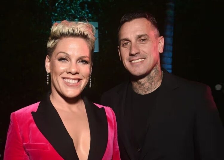 Pink përgënjeshtron ndarjen: As fëmijët tanë nuk dinë gjë!