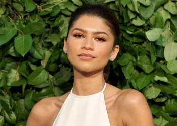Zendaya merr vendimin të “zhduket” nga Hollywood-i për të gjetur balancën me veten!