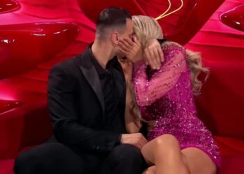 Puthja me Mateon që vulosi marrëdhënien, reagon familja e Brikenës!