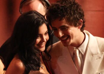 Një tension mes Kylie Jenner dhe partnerit të saj, bëri xhiron e rrjetit!