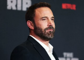 Ben Affleck i shet kompaninë e tij të inteligjencës artificiale Netflix-it!