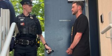Nga një “martini” te një natë në komisariat, momenti i arrestimit që tronditi imazhin e Justin Timberlake!